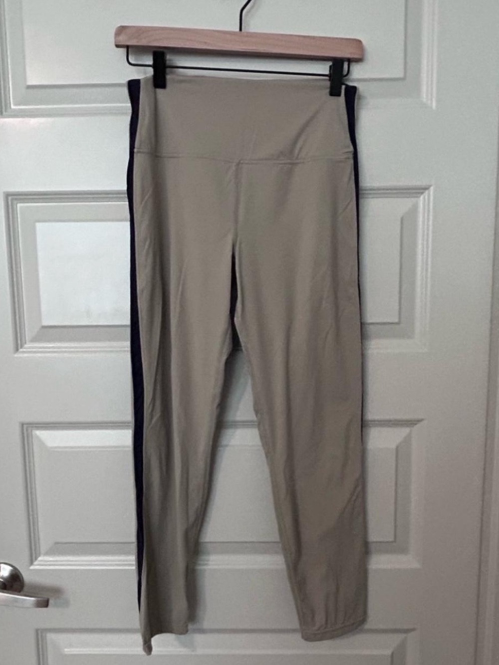 Splits59 Beige Leggings